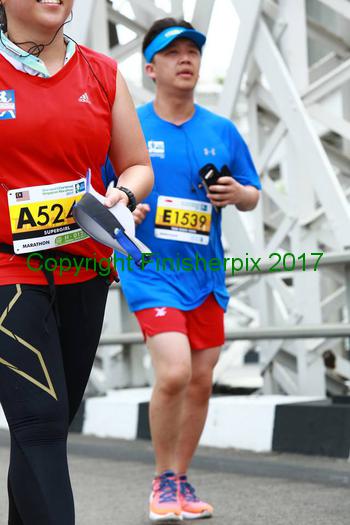2148_386270 | Run