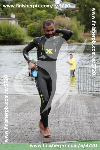 3720_004270 | Swim