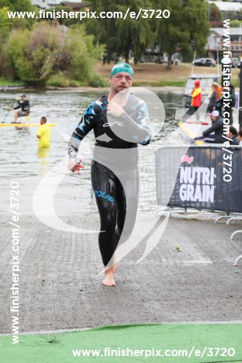3720_004466 | Swim