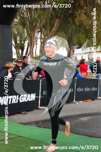 3720_005931 | Swim