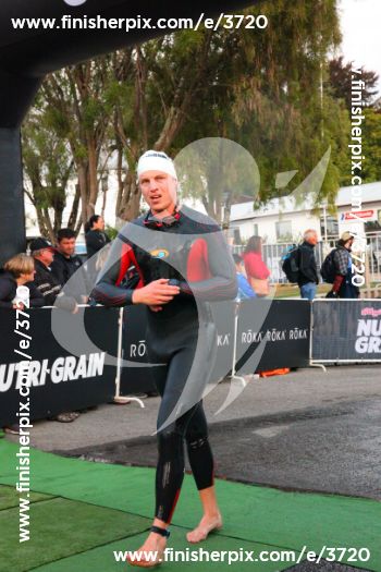 3720_006006 | Swim