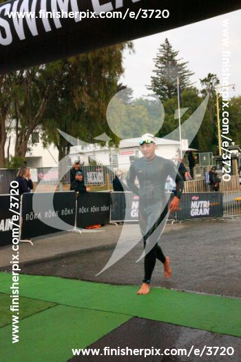 3720_006410 | Swim