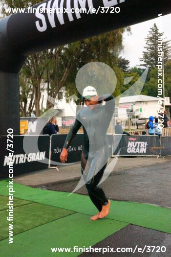 3720_006412 | Swim