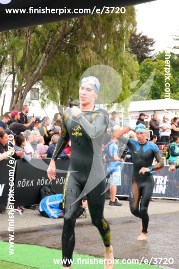 3720_007136 | Swim