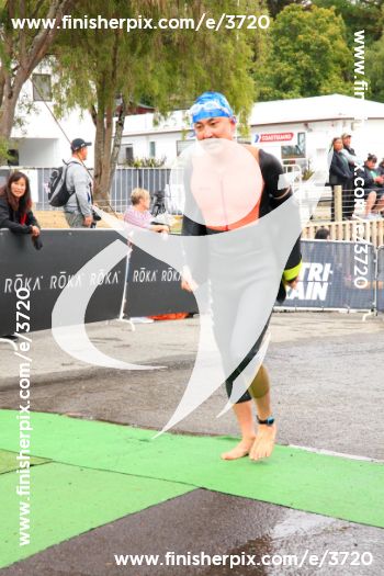 3720_008909 | Swim