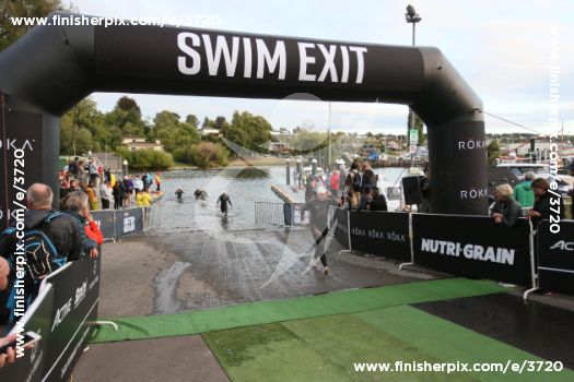 3720_017394 | Swim