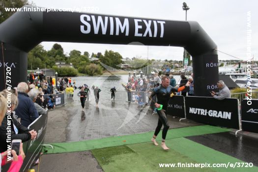 3720_022528 | Swim