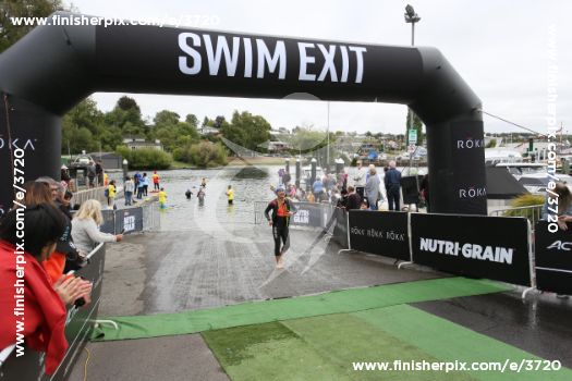 3720_023976 | Swim