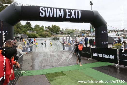3720_023978 | Swim