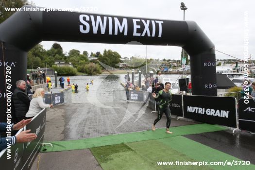 3720_024075 | Swim