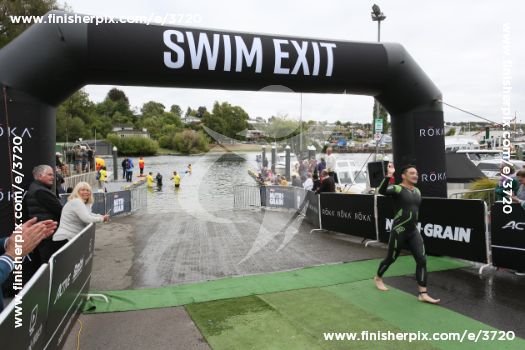 3720_024076 | Swim