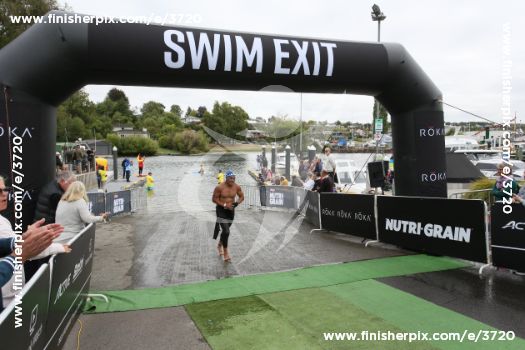 3720_024098 | Swim