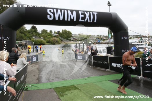 3720_024100 | Swim