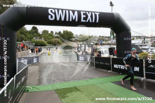 3720_025542 | Swim